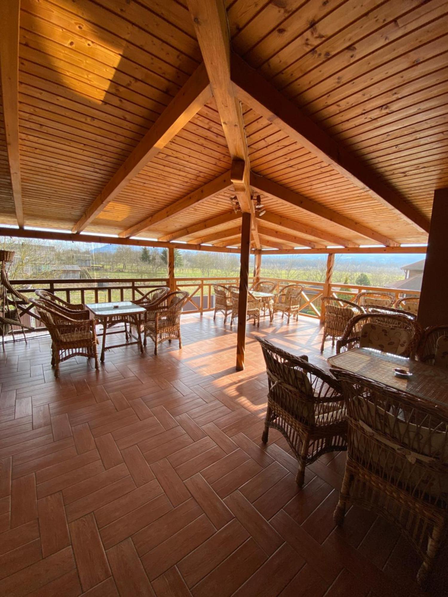 Візит Hotell Bushtyno Exteriör bild