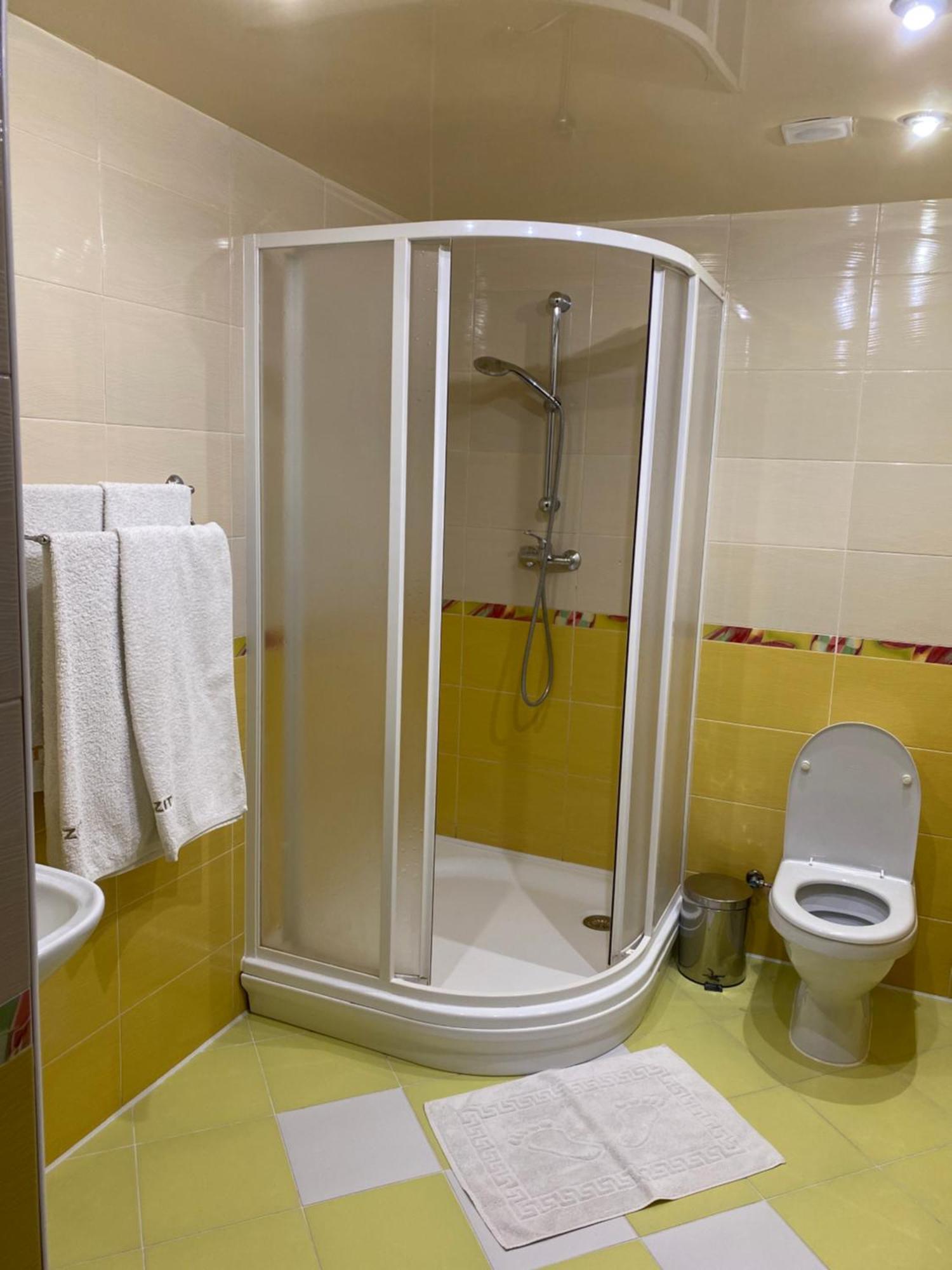Візит Hotell Bushtyno Exteriör bild
