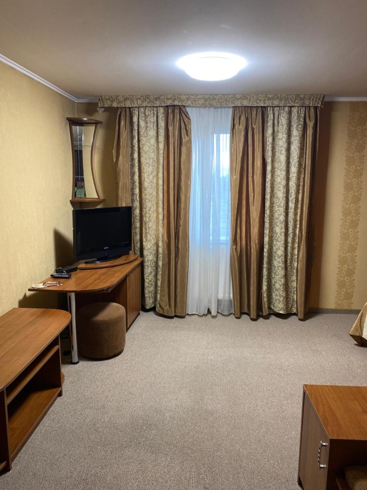 Візит Hotell Bushtyno Exteriör bild